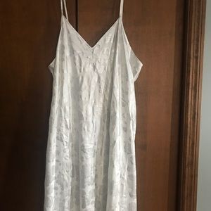 Nightgown, never worn
